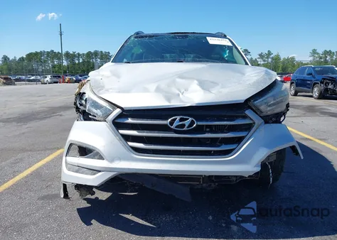 2018 Hyundai Tucson Value из США, поврежденный, VIN KM8J3CA26JU697306